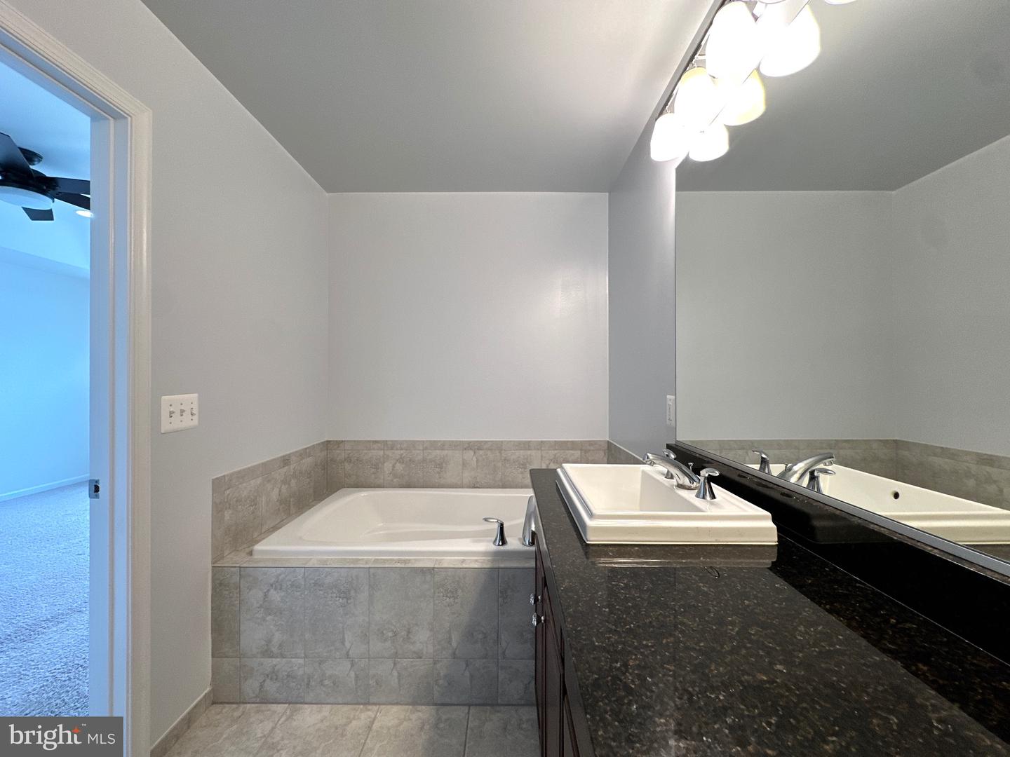 23451 Epperson Sq Property Photo 28