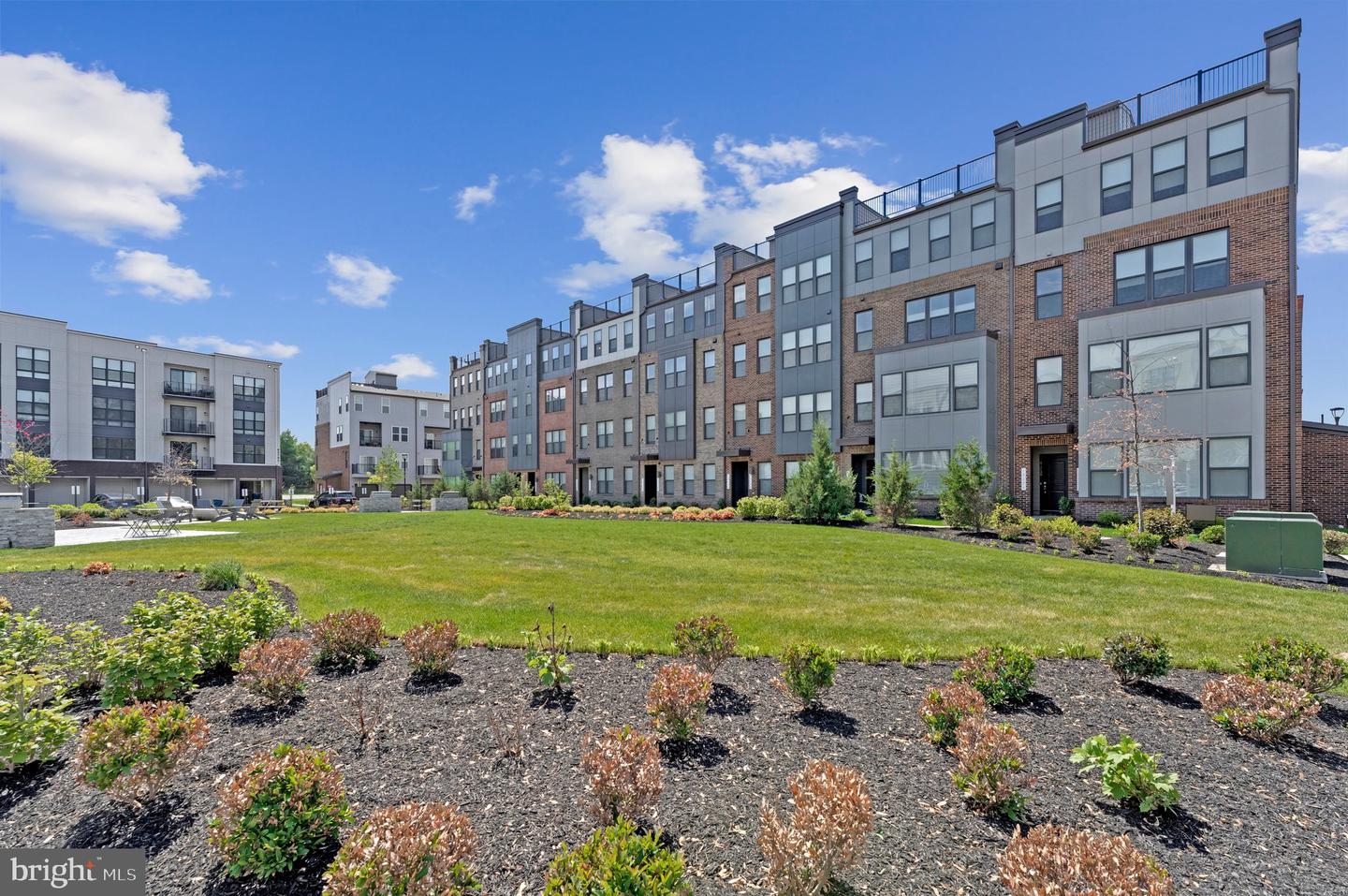 43728 Transit Sq Property Photo 16