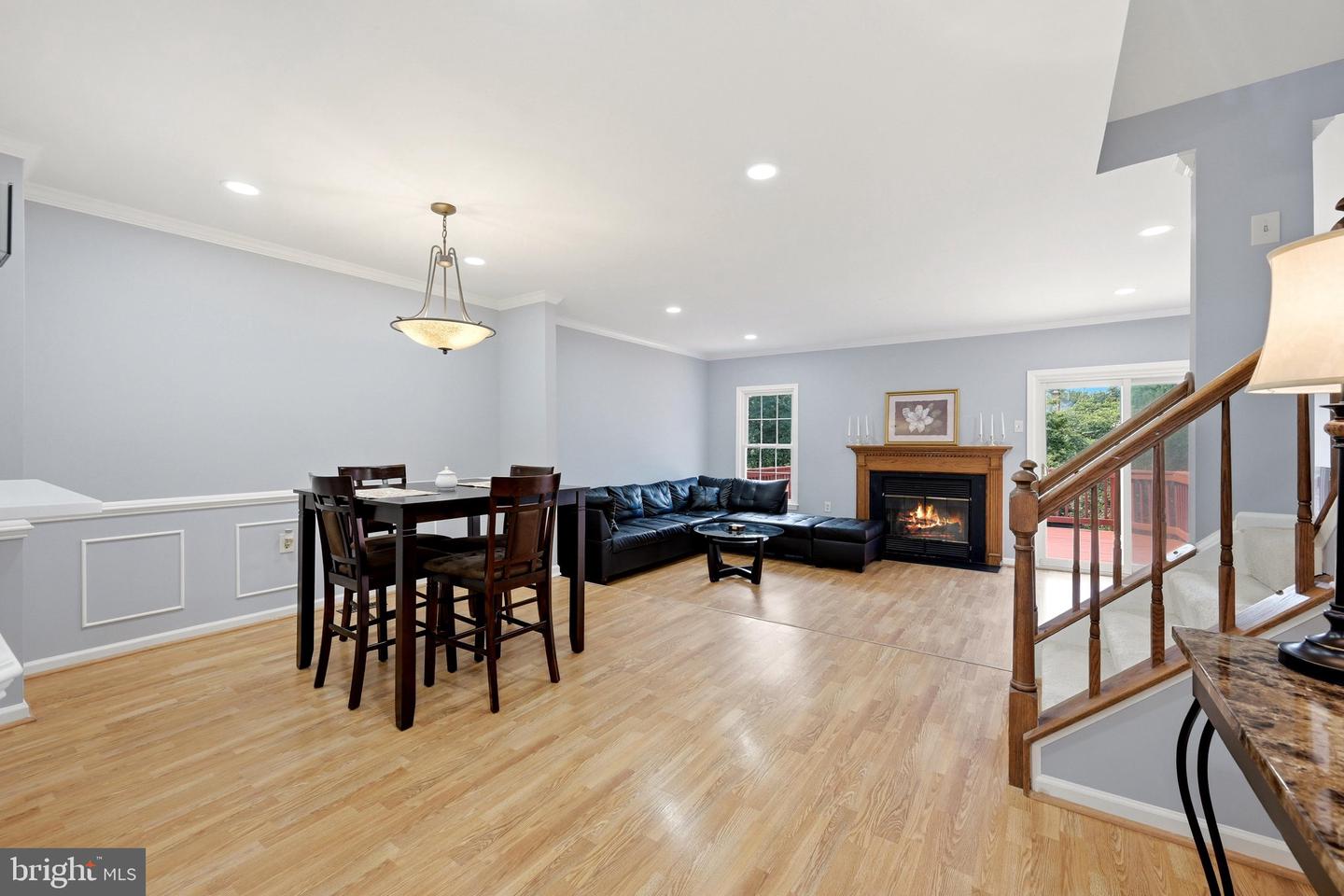 21140 Winding Brook Sq Property Photo 13