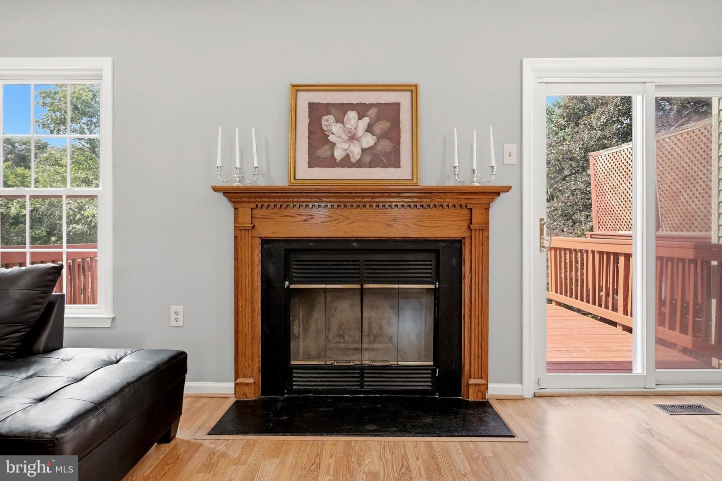 21140 Winding Brook Sq Property Photo 19