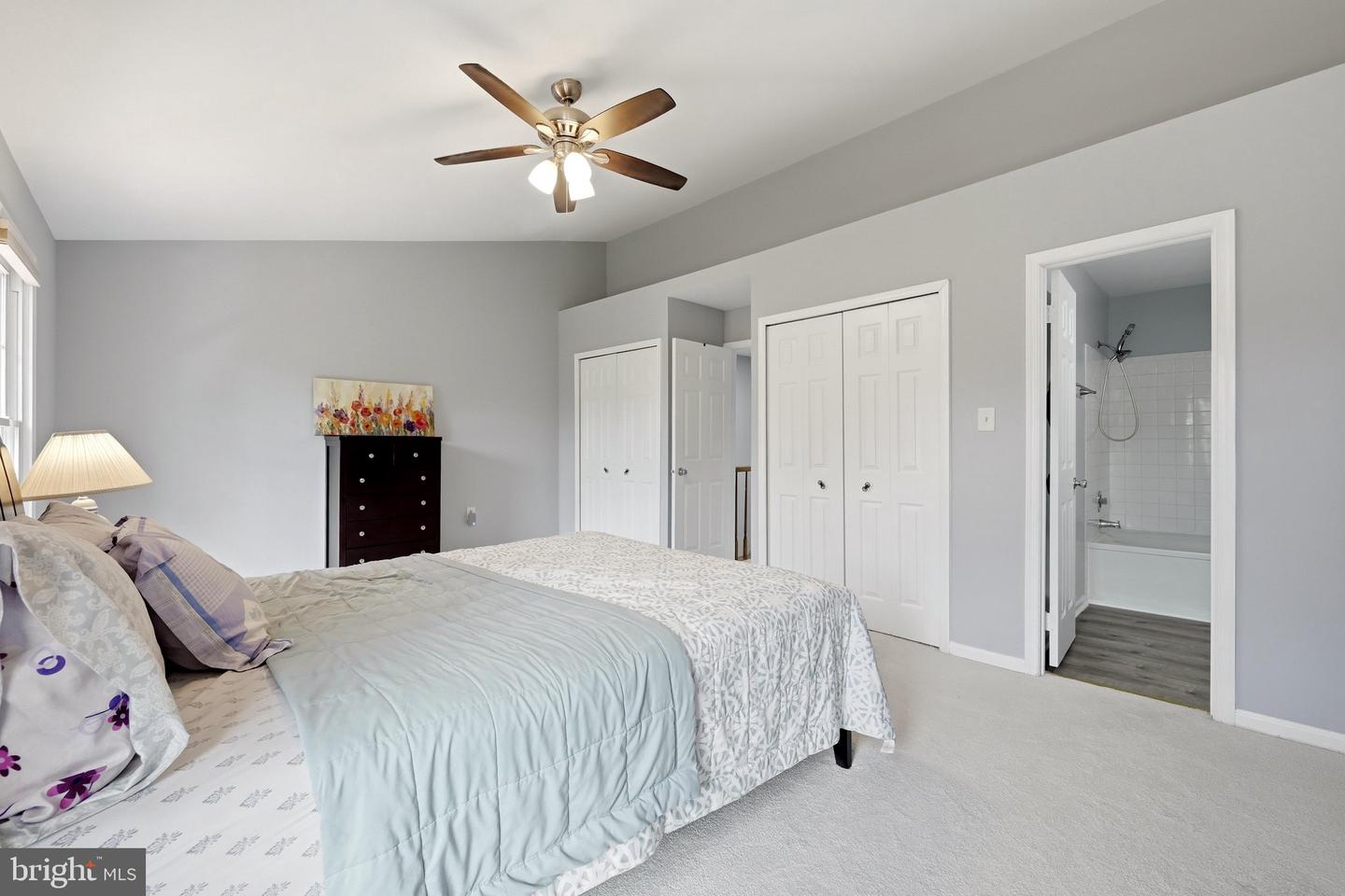 21140 Winding Brook Sq Property Photo 30