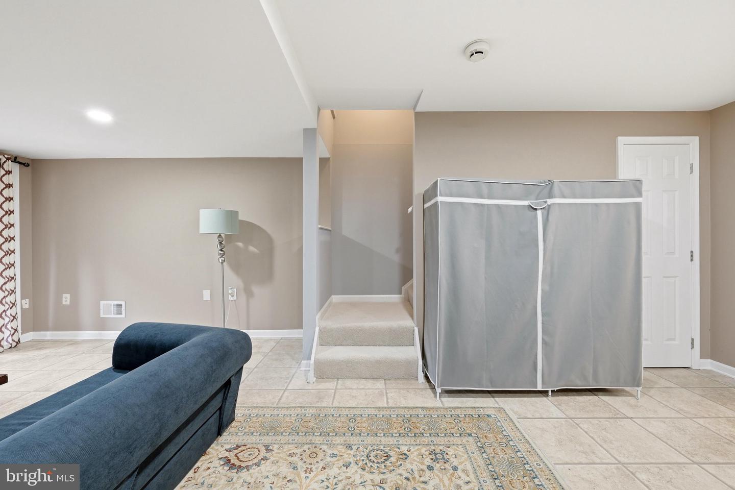 21140 Winding Brook Sq Property Photo 33