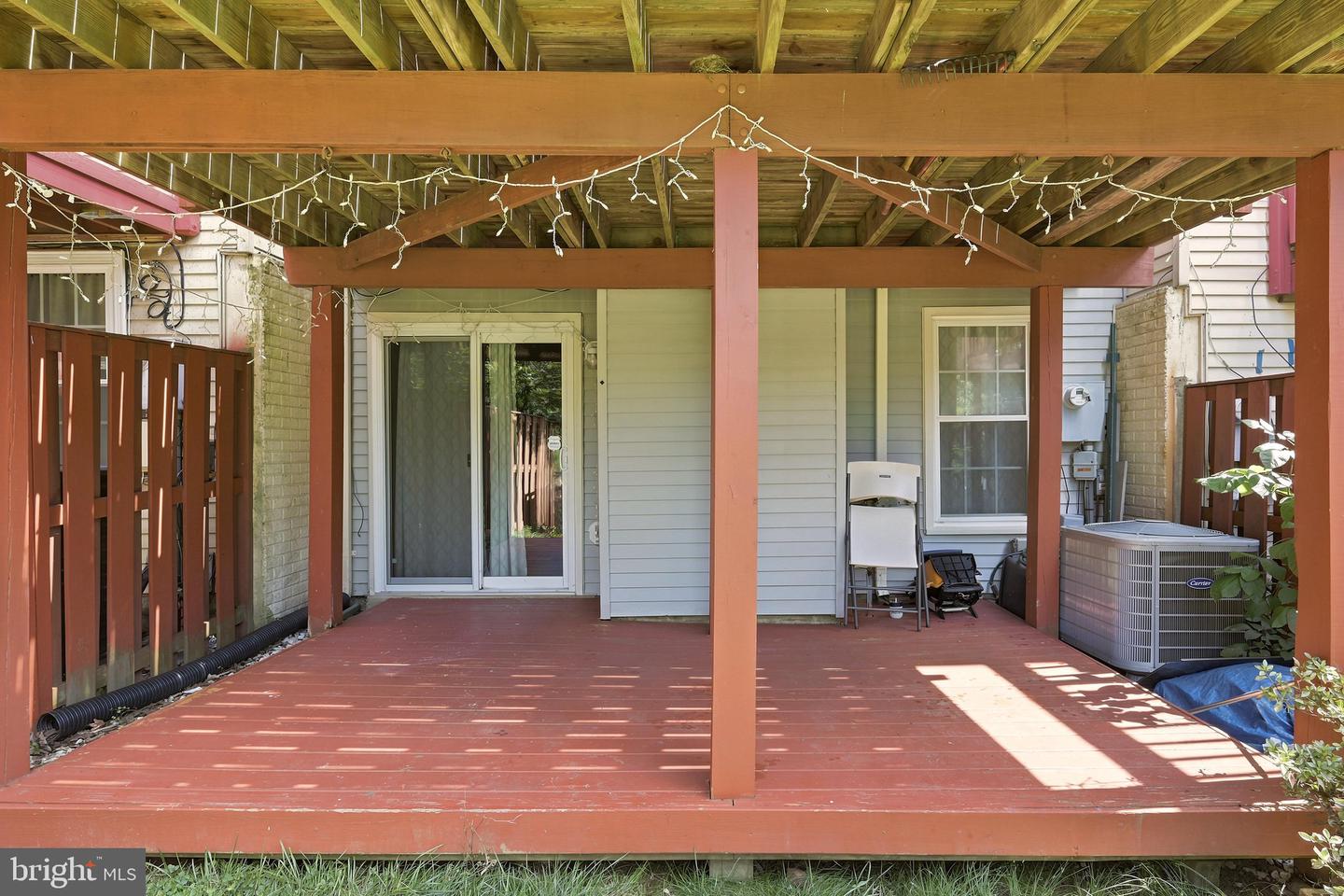 21140 Winding Brook Sq Property Photo 42