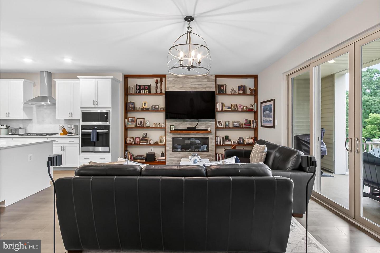 1700 Mocking Jay Ter Ne Property Photo 4