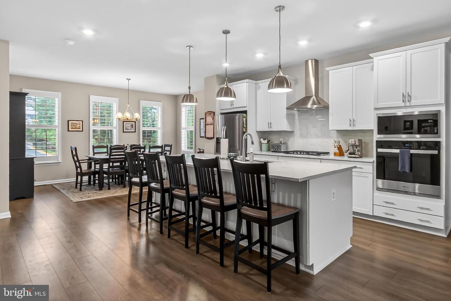 1700 Mocking Jay Ter Ne Property Photo 5