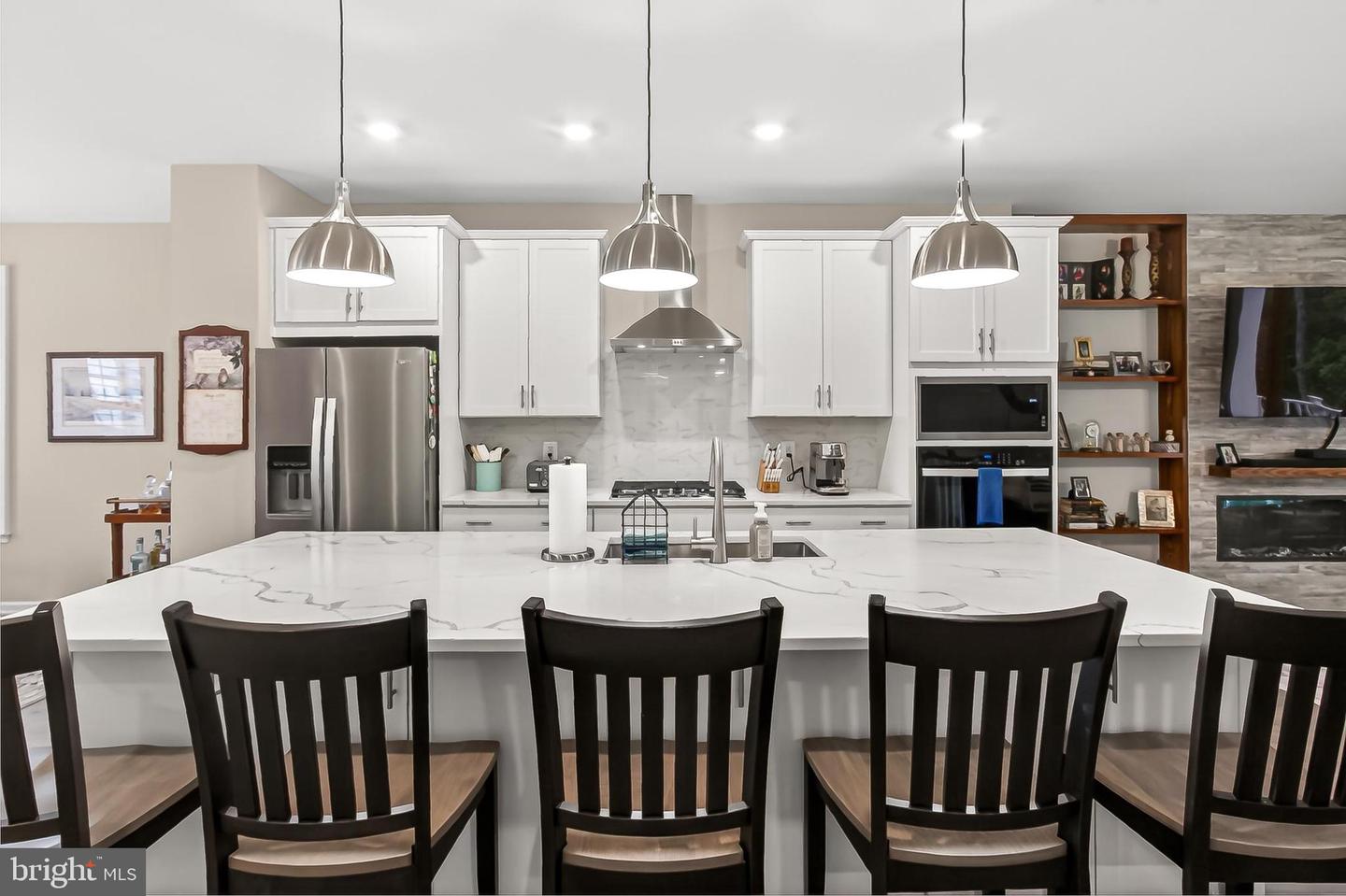 1700 Mocking Jay Ter Ne Property Photo 6