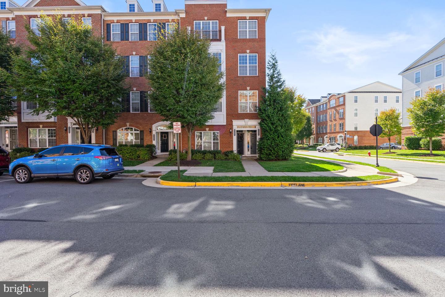 43085 THOROUGHFARE GAP TER Property Photo 1