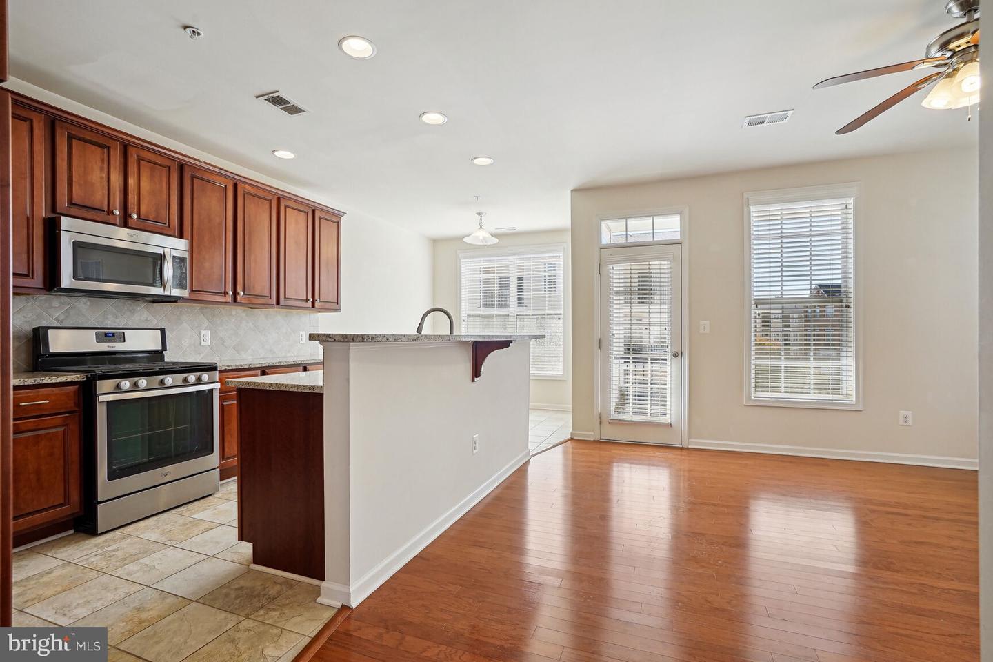 43085 Thoroughfare Gap Ter Property Photo 8
