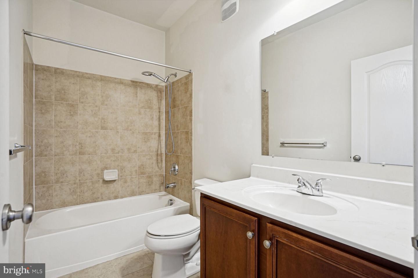 43085 Thoroughfare Gap Ter Property Photo 16