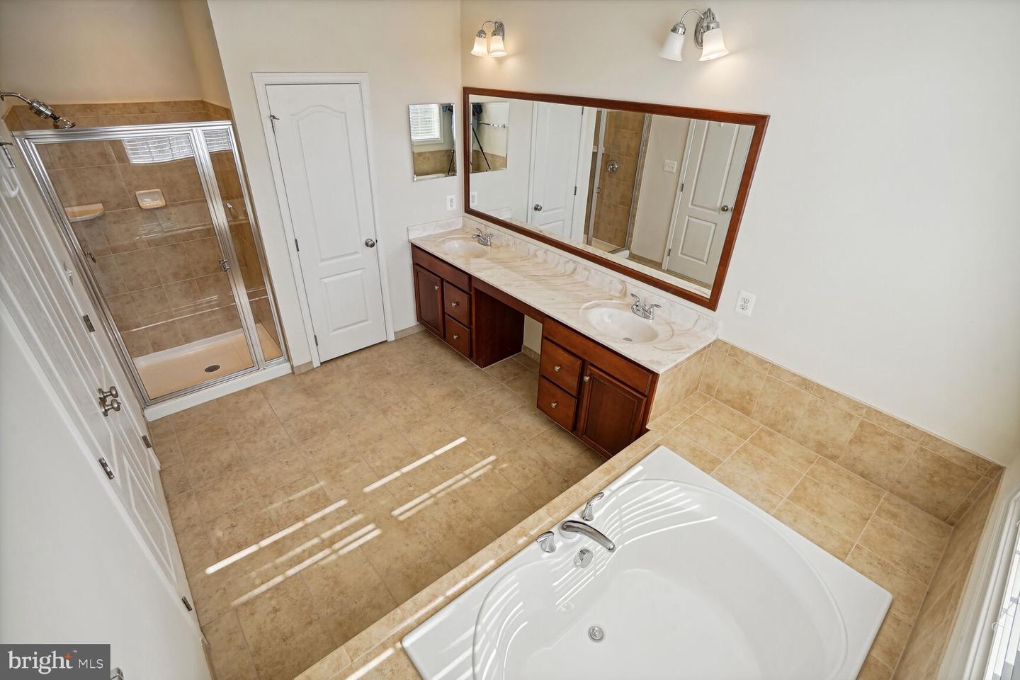 43085 Thoroughfare Gap Ter Property Photo 19