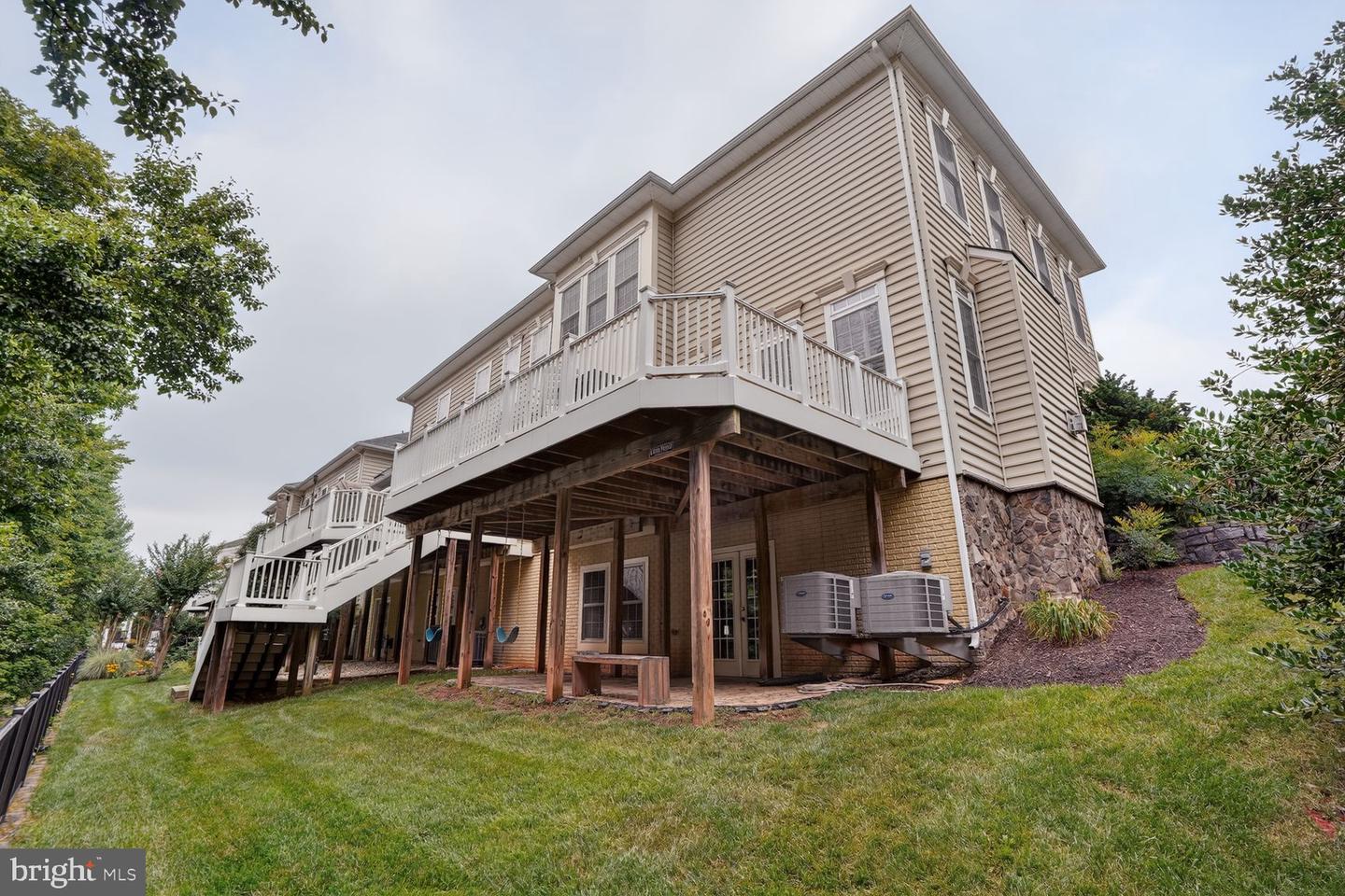 20369 Potomac Landing Ter Property Photo 28