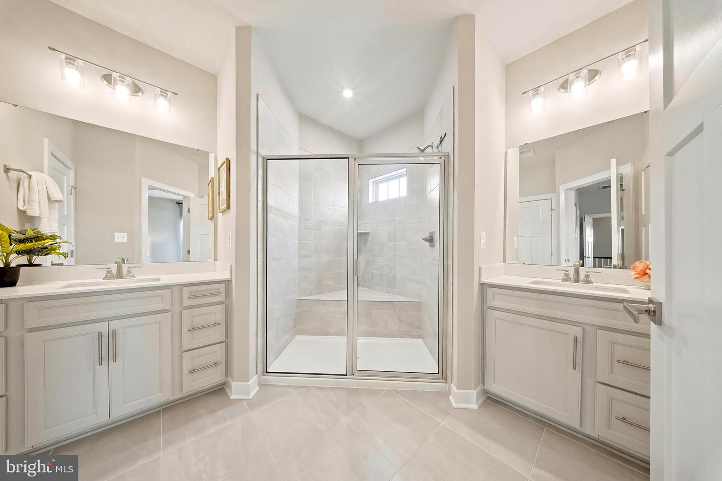 24274 Thurso Sq Property Photo 10