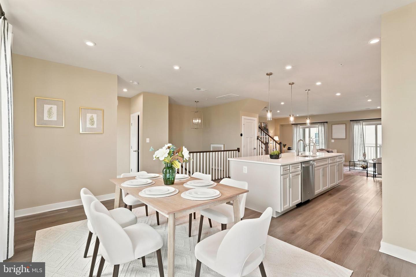 24274 Thurso Sq Property Photo 19