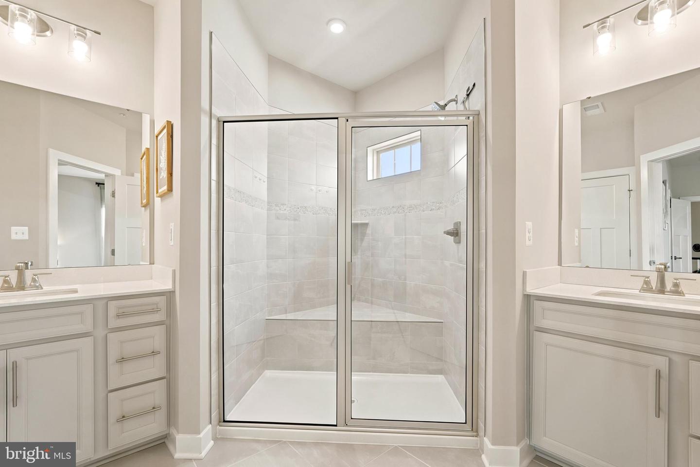 24274 Thurso Sq Property Photo 47