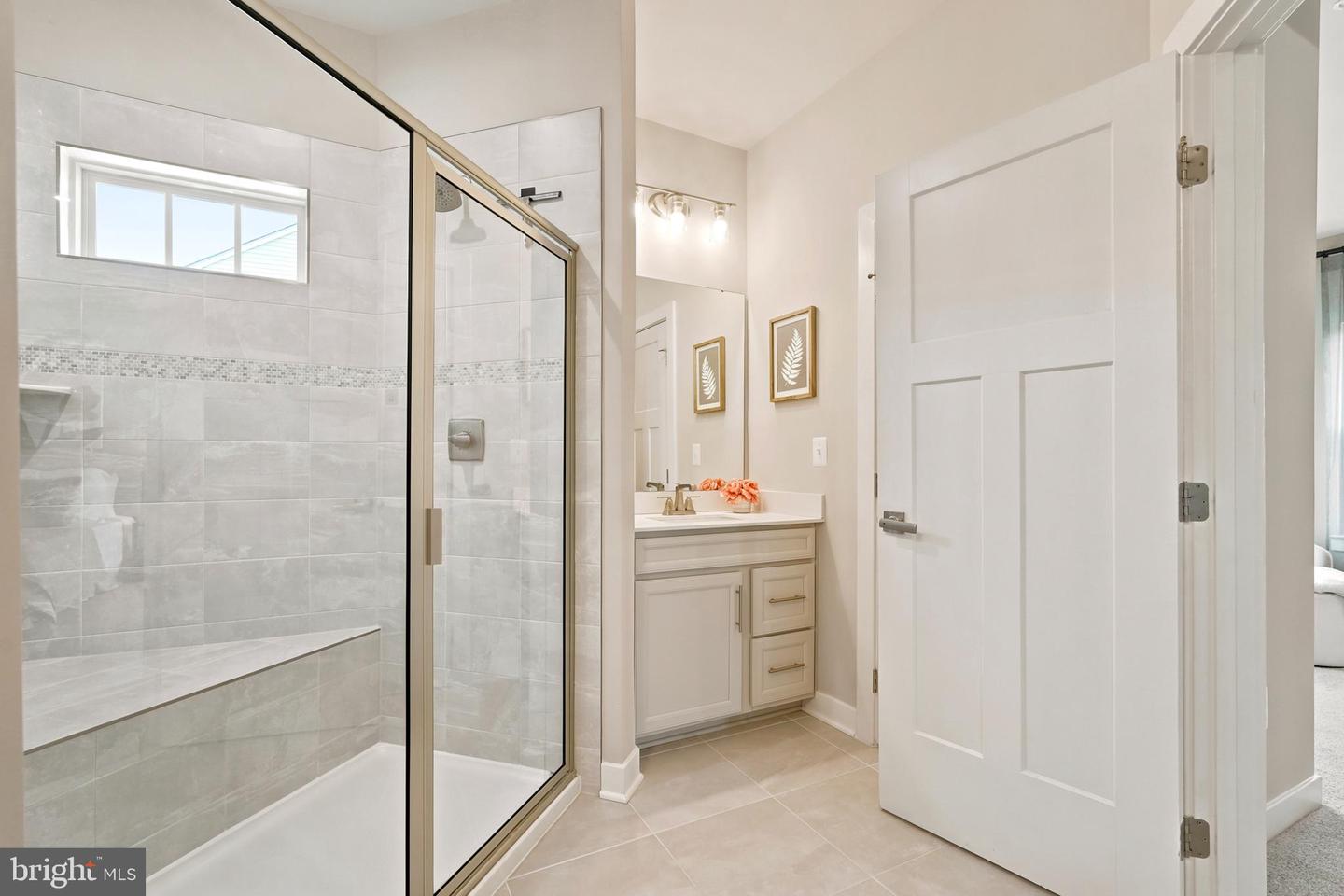 24274 Thurso Sq Property Photo 48
