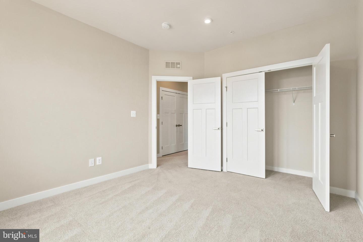 24274 Thurso Sq Property Photo 59