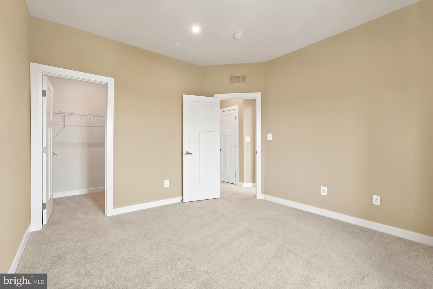 24274 Thurso Sq Property Photo 63