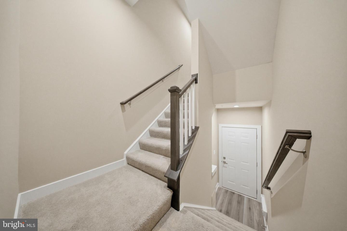 24274 Thurso Sq Property Photo 72