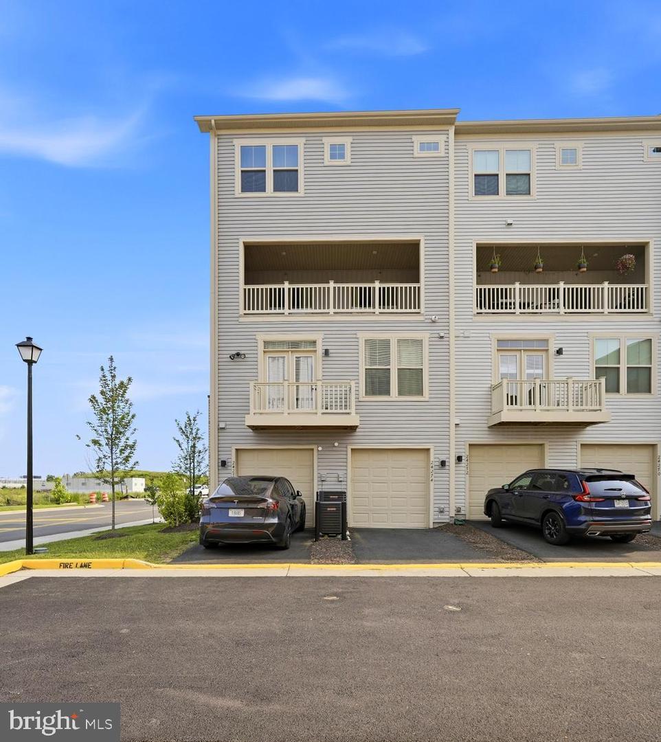 24274 Thurso Sq Property Photo 82
