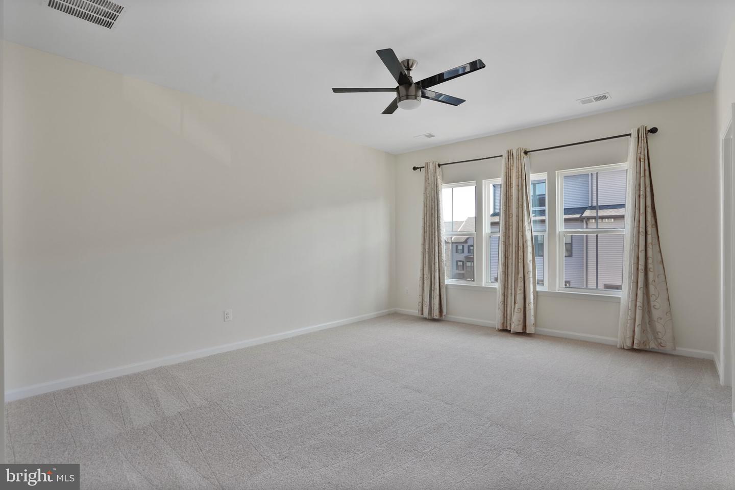 43393 Charitable St Property Photo 16