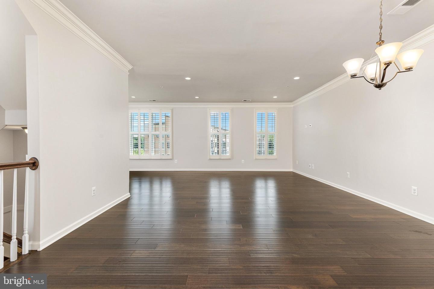 23694 Hopewell Manor Ter Property Photo 5