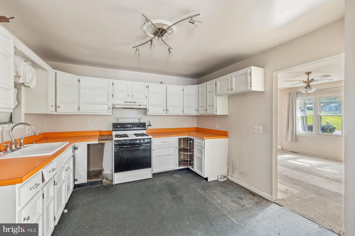 721 Wirt St Sw Property Photo 6
