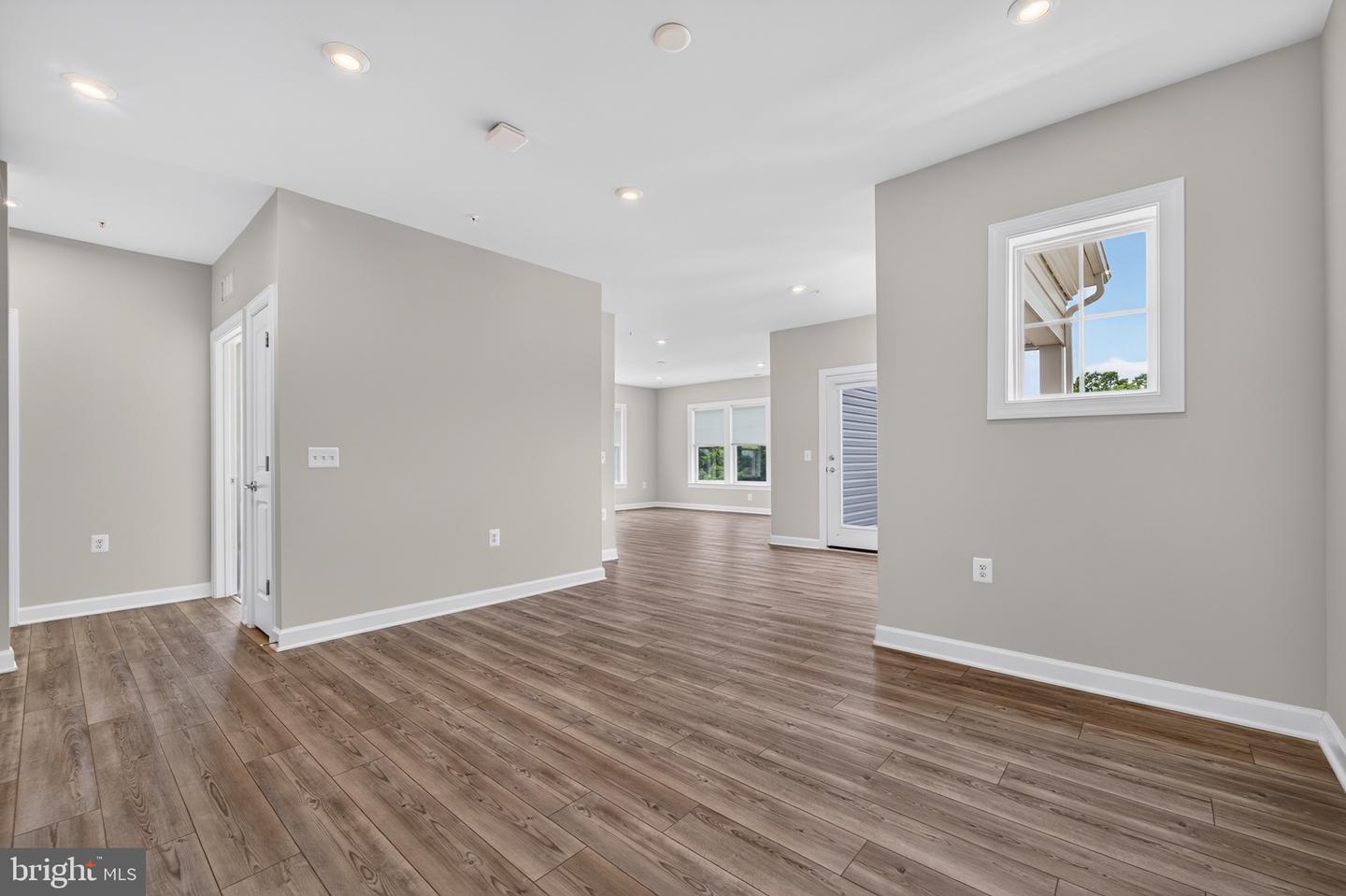 21630 Hawksbill High Cir #406 Property Photo 12