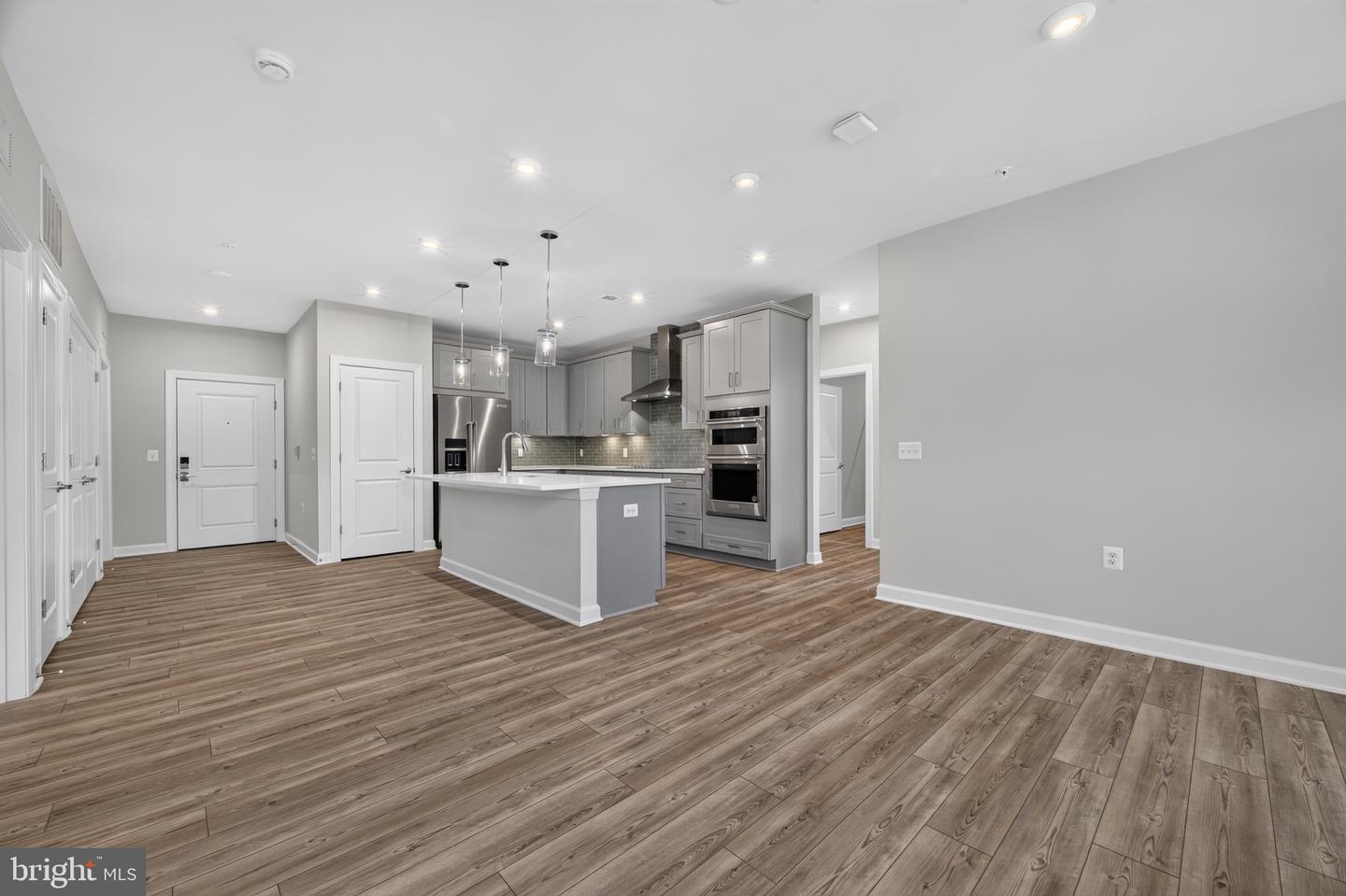 21630 Hawksbill High Cir #406 Property Photo 13