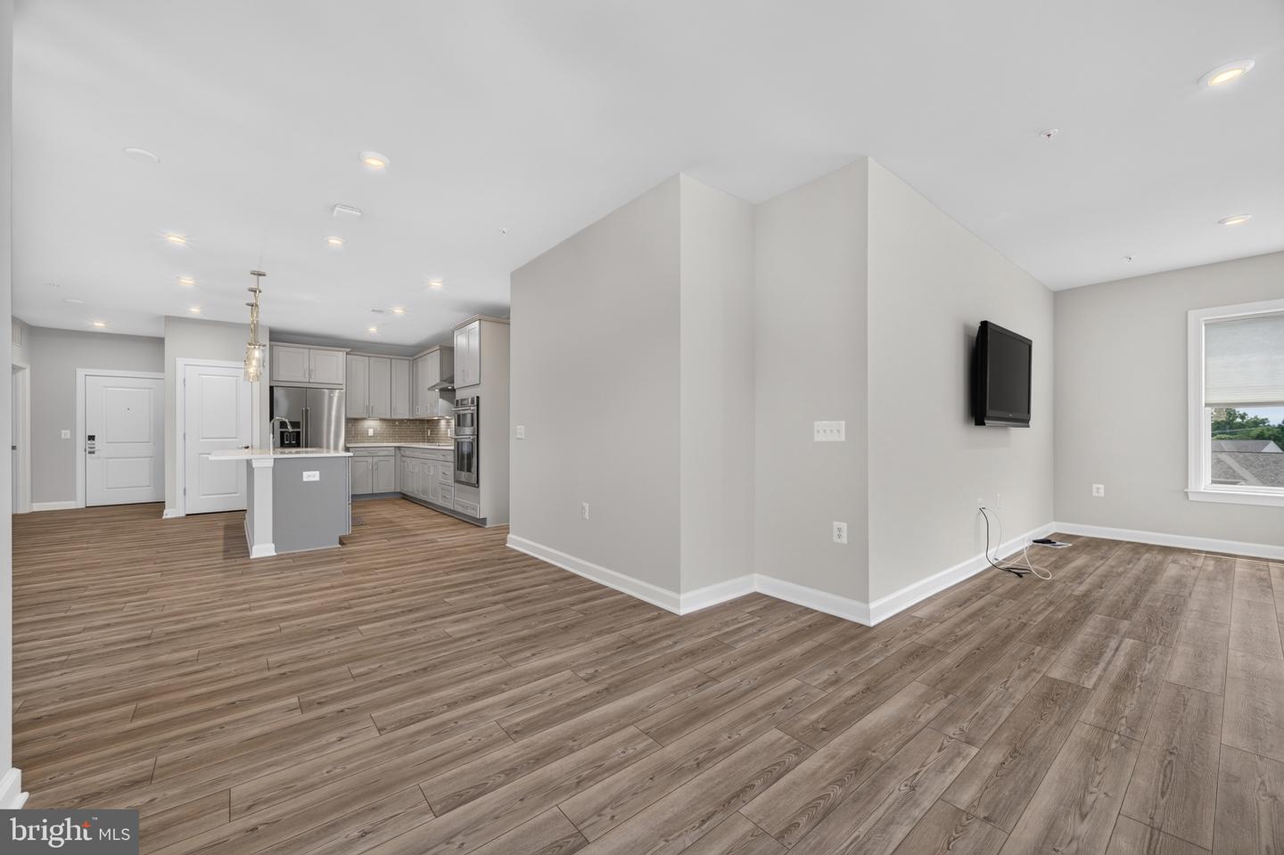 21630 Hawksbill High Cir #406 Property Photo 16