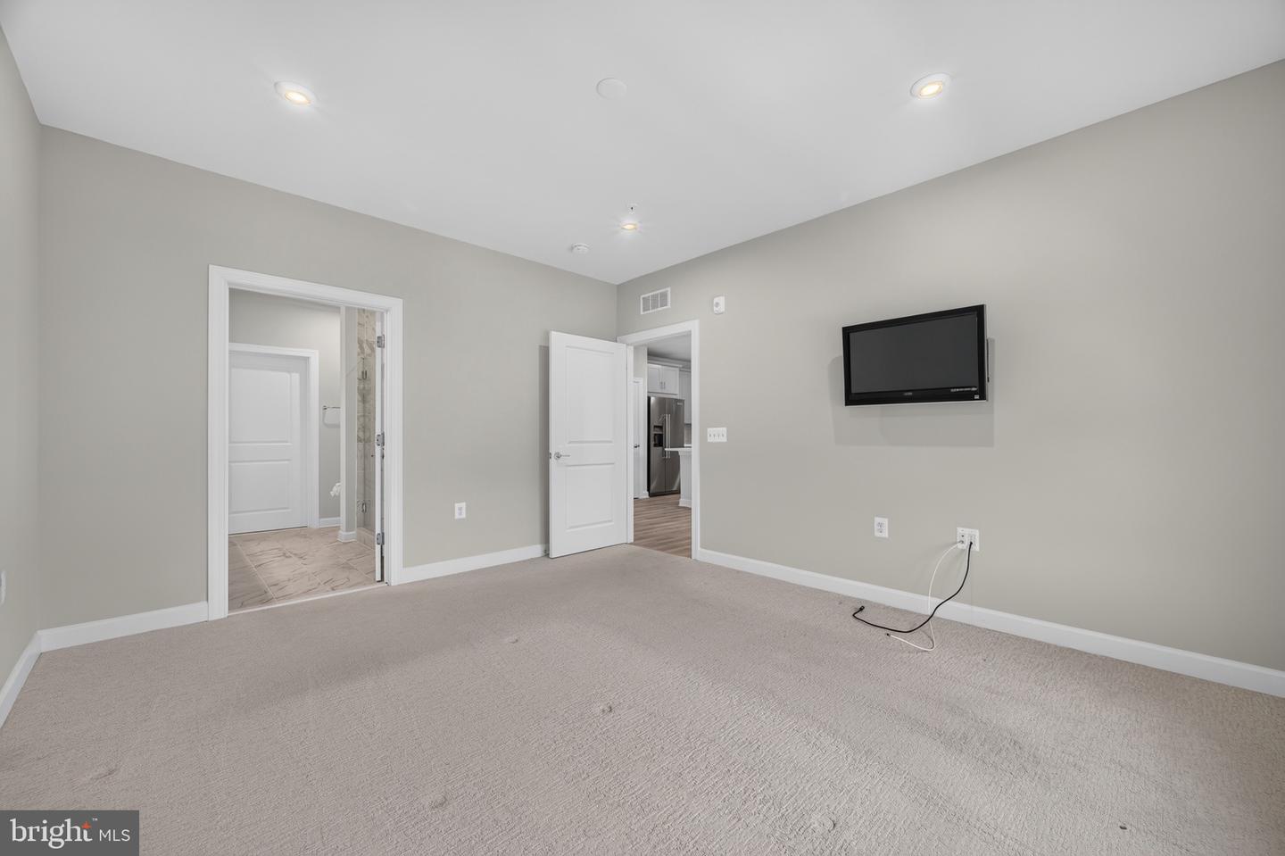 21630 Hawksbill High Cir #406 Property Photo 23
