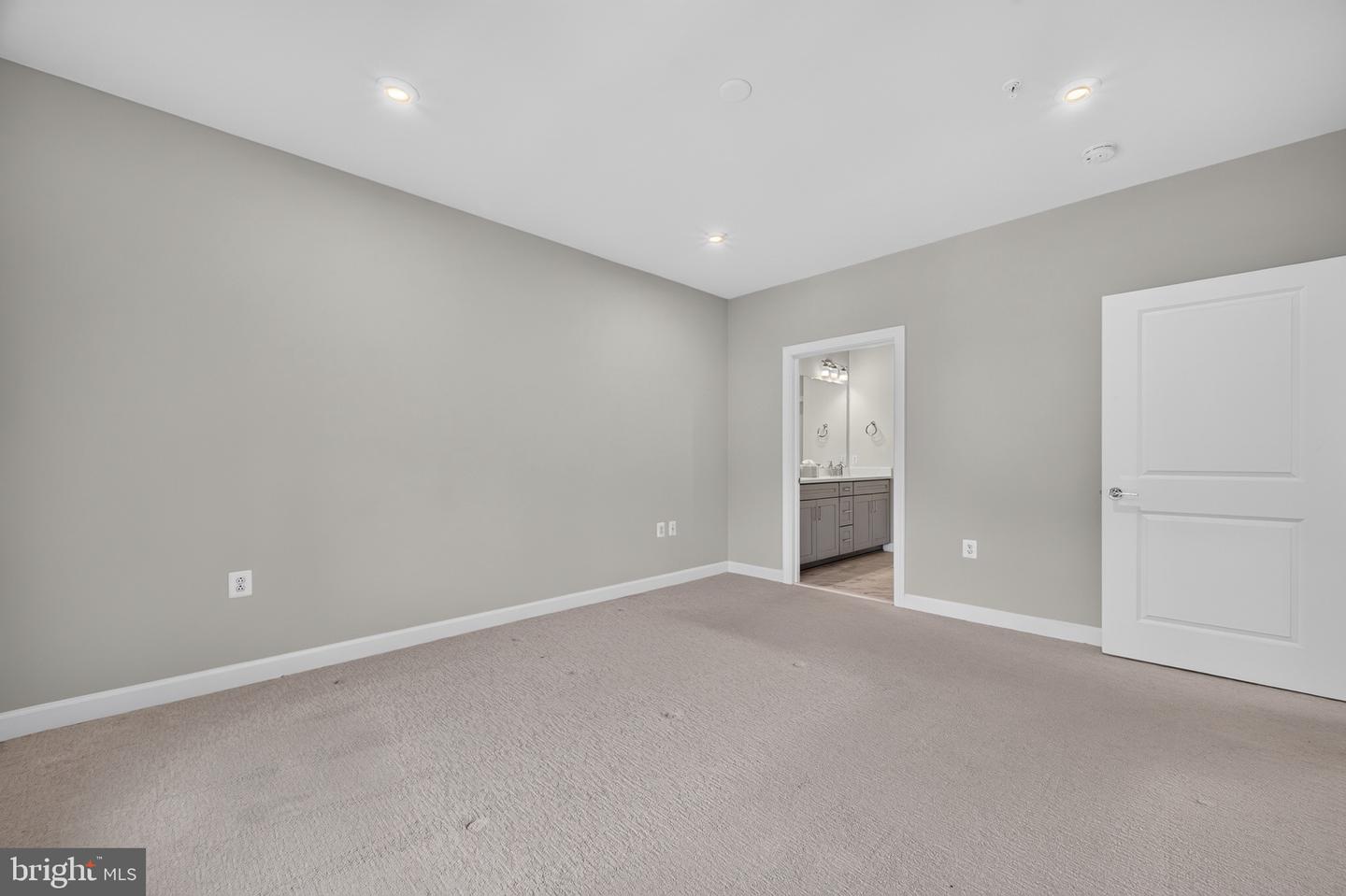 21630 Hawksbill High Cir #406 Property Photo 24