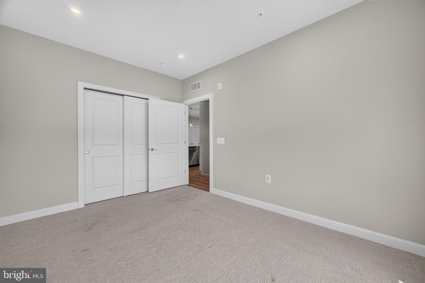 21630 Hawksbill High Cir #406 Property Photo 30