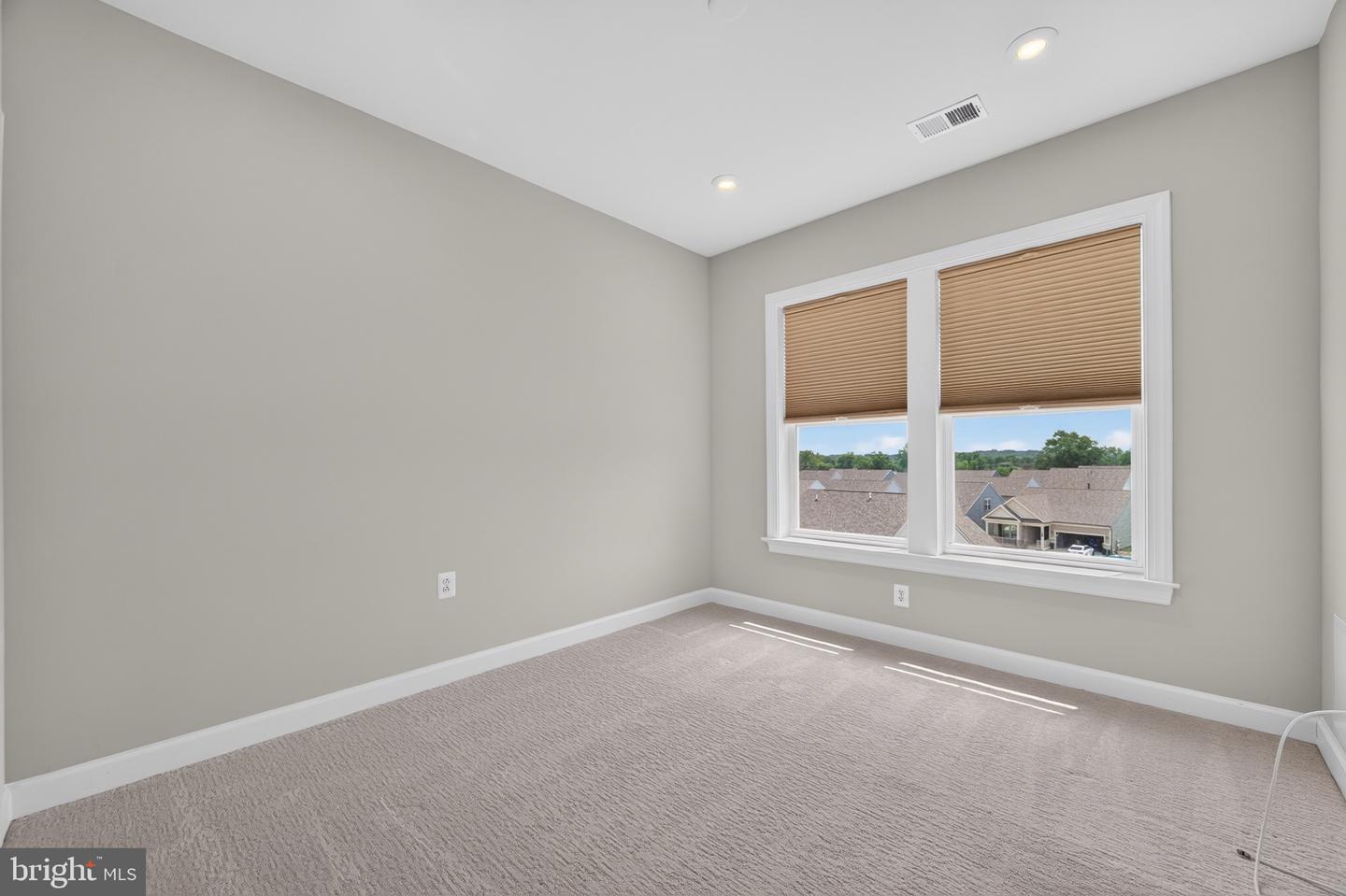 21630 Hawksbill High Cir #406 Property Photo 32