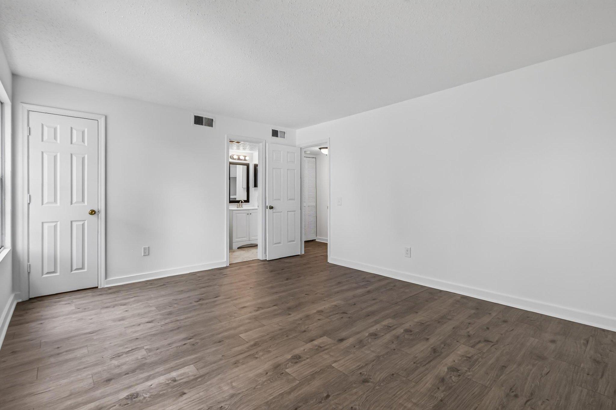 128-c Fort Evans Rd Se #c Property Photo 21