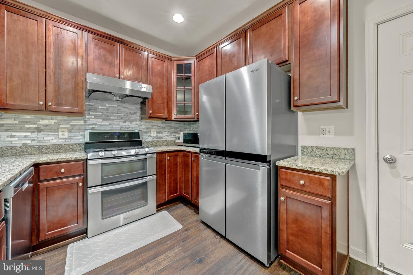 44100 Vaira Ter Property Photo 6