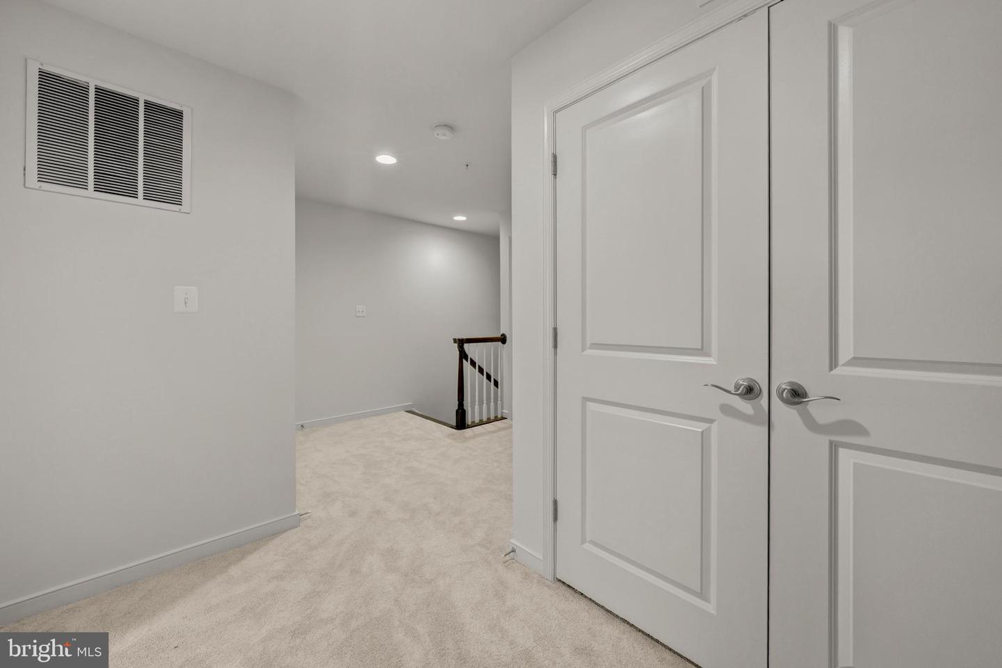44100 Vaira Ter Property Photo 19