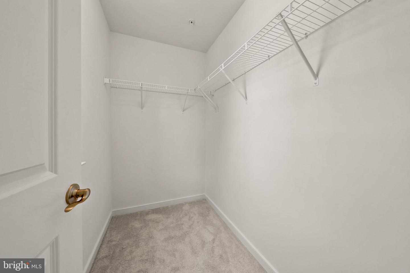 44100 Vaira Ter Property Photo 22