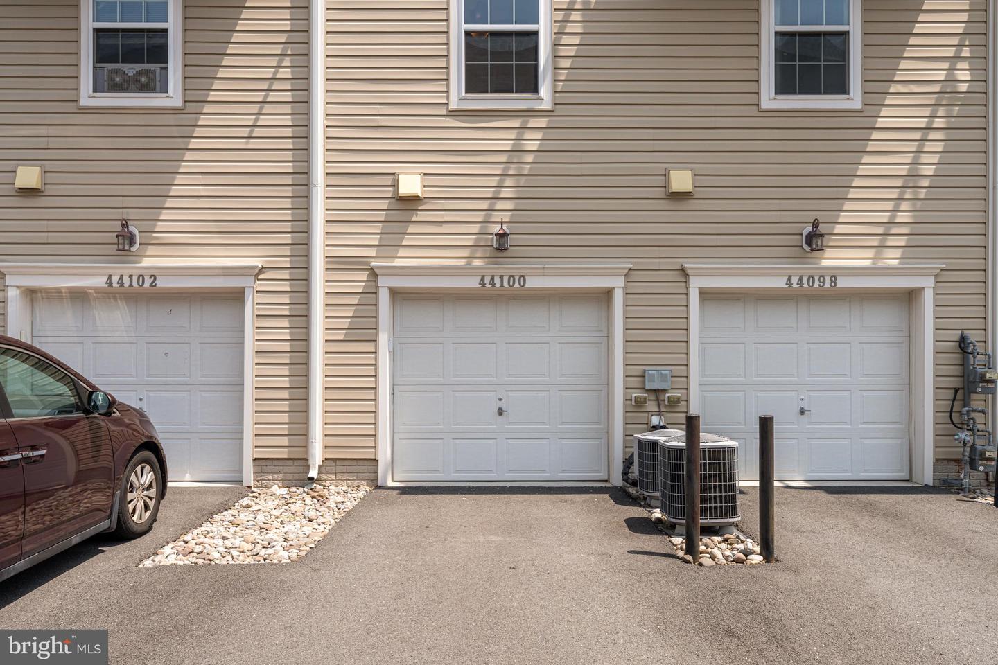 44100 Vaira Ter Property Photo 34