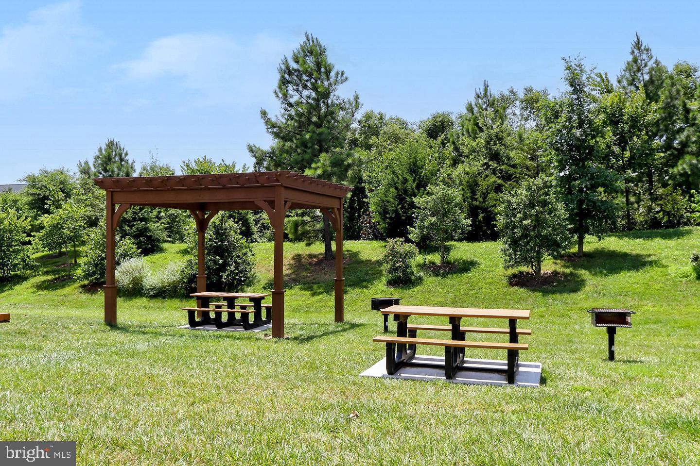 44100 Vaira Ter Property Photo 41