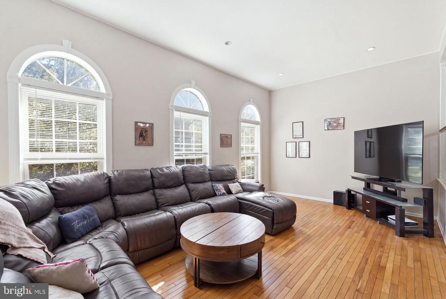 44040 Gala Cir Property Photo 5
