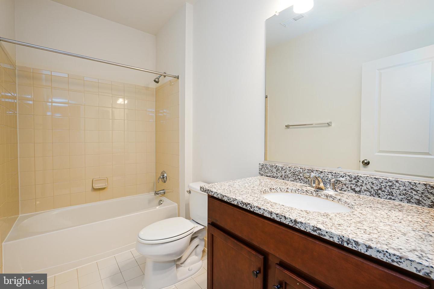 24461 Juniper Wood Ter Property Photo 10