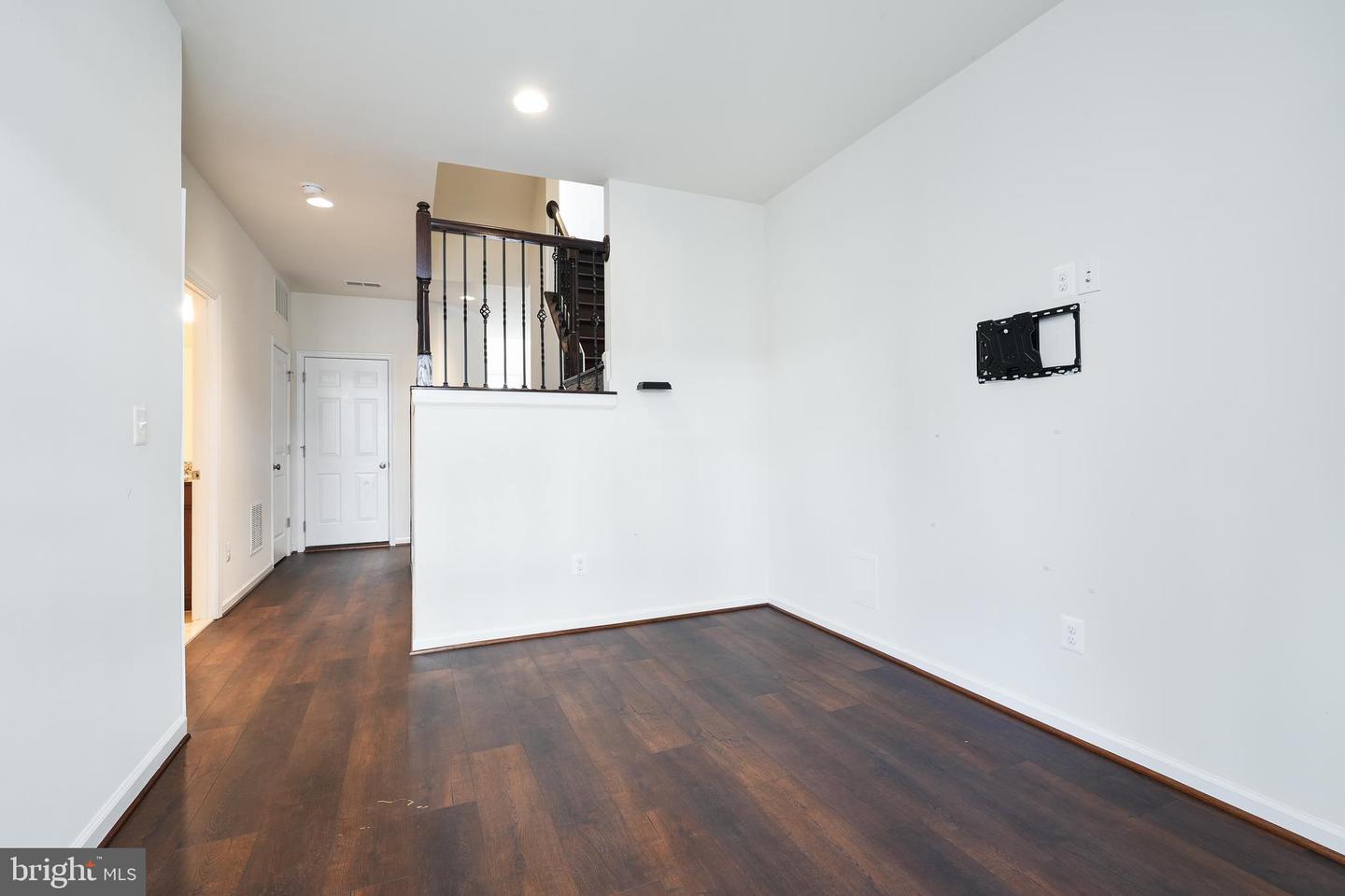 24461 Juniper Wood Ter Property Photo 13