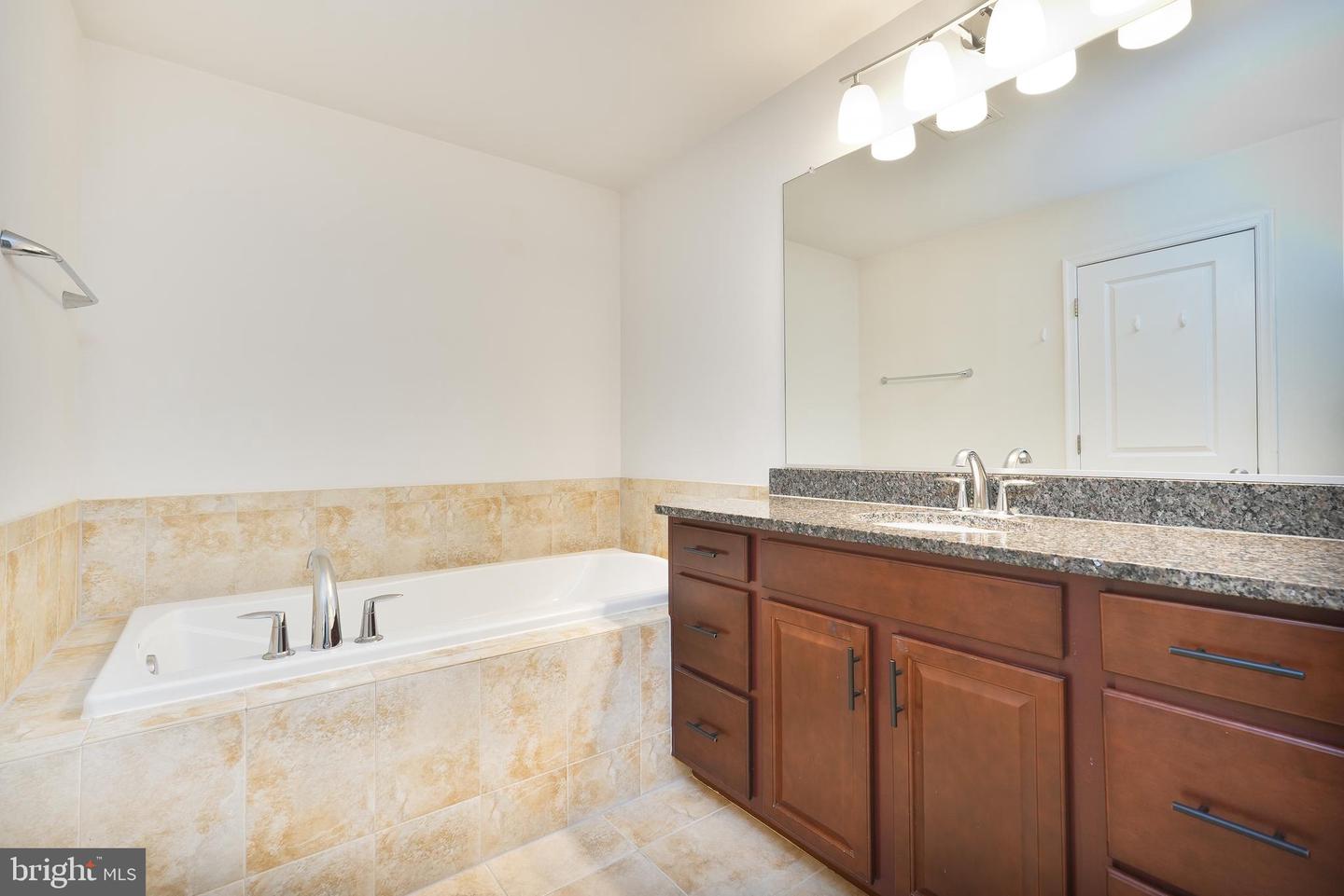 24461 Juniper Wood Ter Property Photo 31