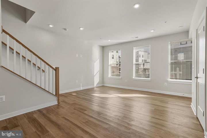 20280 Newfoundland Sq Property Photo 9