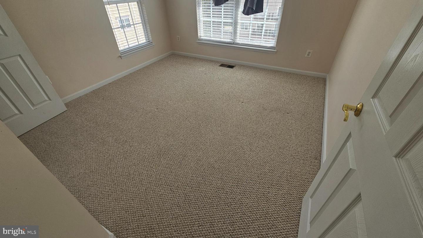 42683 Hollyhock Ter Property Photo 14