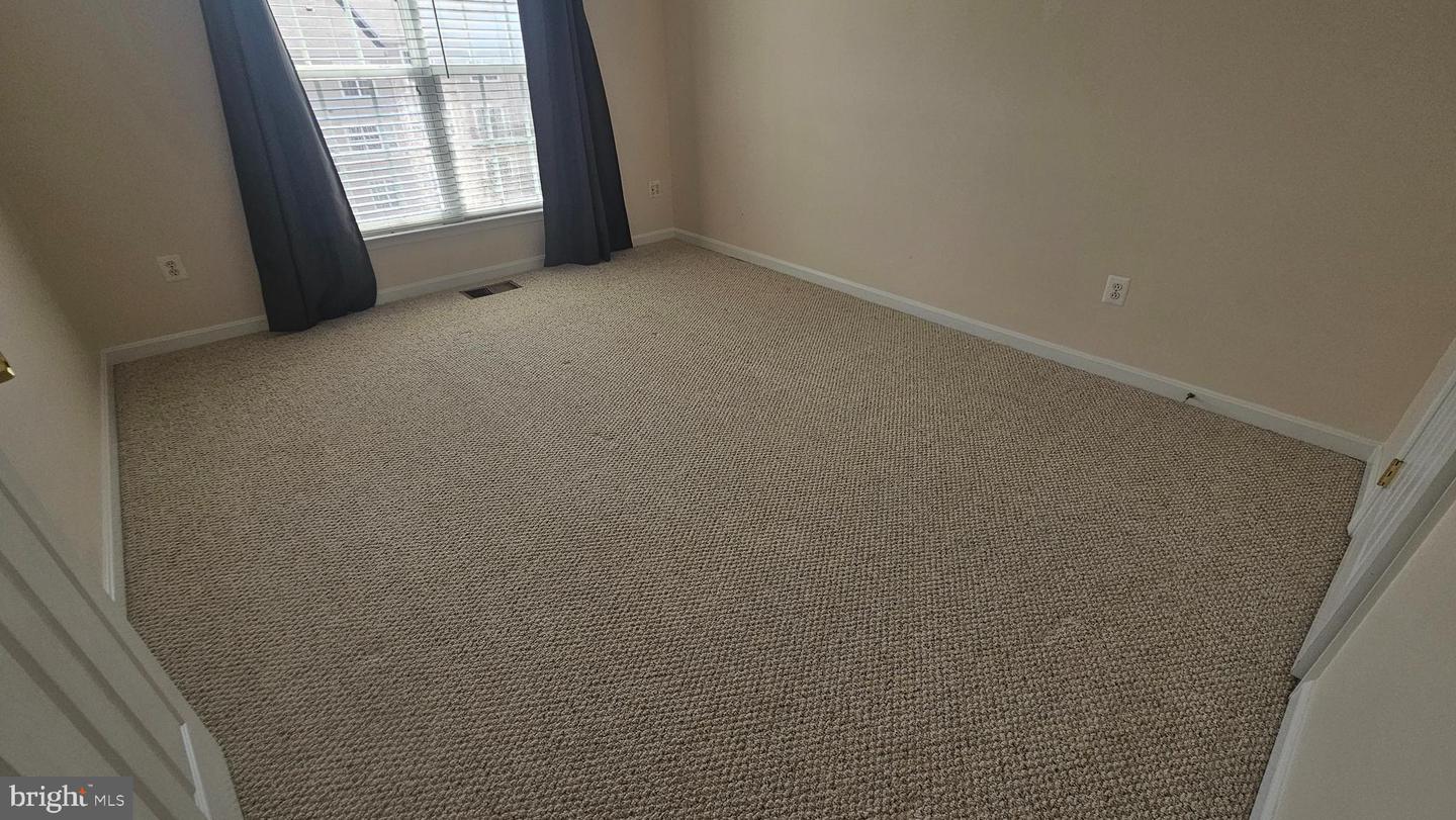 42683 Hollyhock Ter Property Photo 15