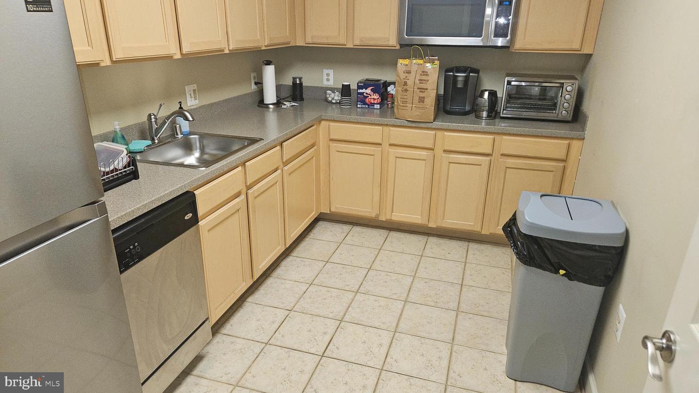 42683 Hollyhock Ter Property Photo 22