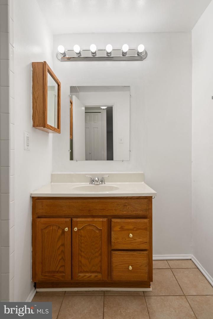30 Carolina Ct Property Photo 26