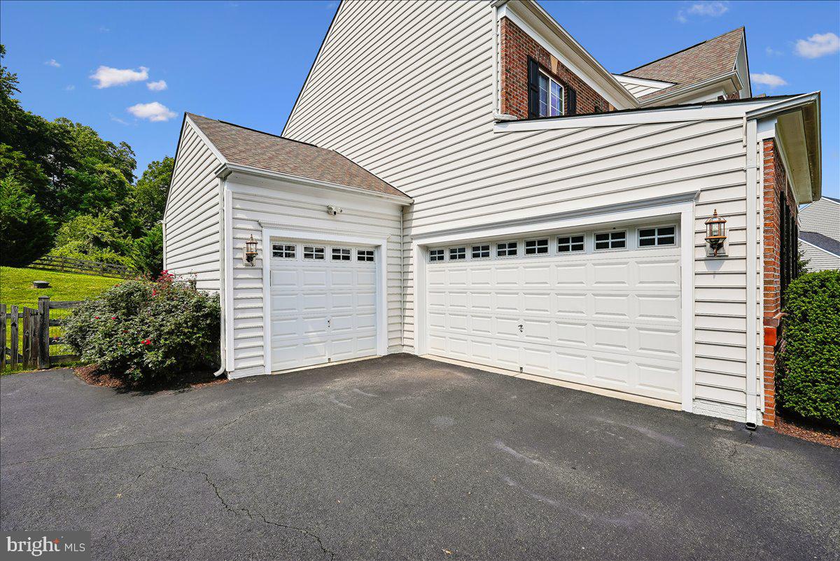 16119 Turning Leaf Ln Property Photo 57