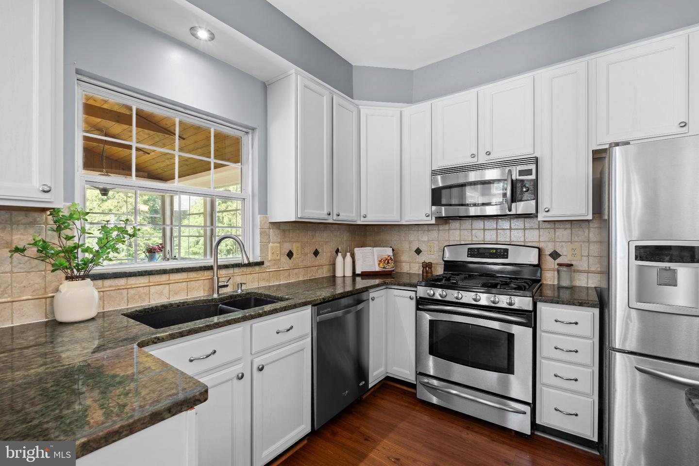 42852 Genuine Reward Ct Property Photo 9